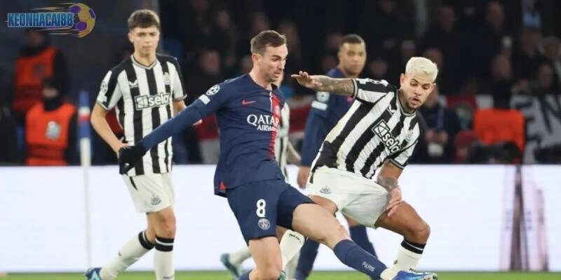 Eddie Howe giúp Newcastle chấm dứt “cơn khát” danh hiệu đằng đẵng