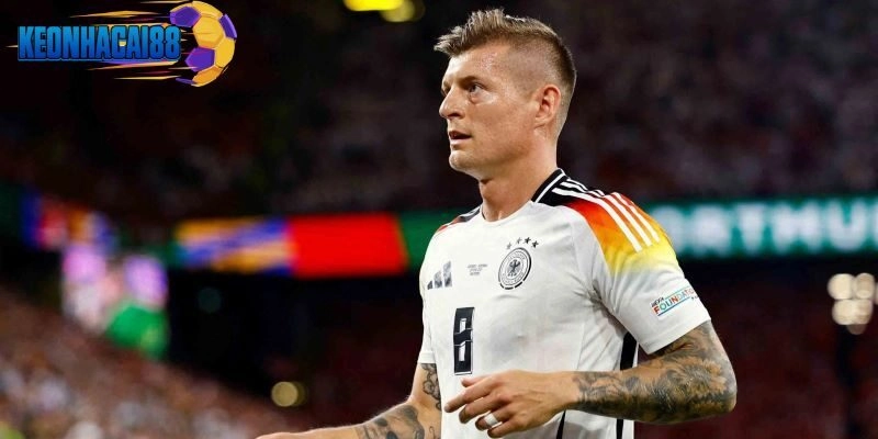 Tìm hiểu tiền vệ là gì?